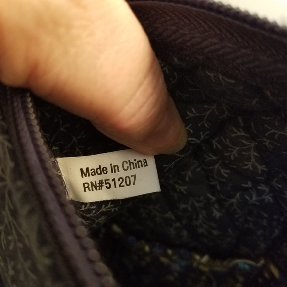 Blue Floral Quilted Purse 2 Small Pockets Outside Organizer Inside 10 X 10 X 3.5 - Picture 3 of 9